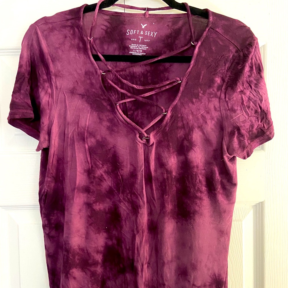 AMERICAN EAGLE soft & sexy lace up tee